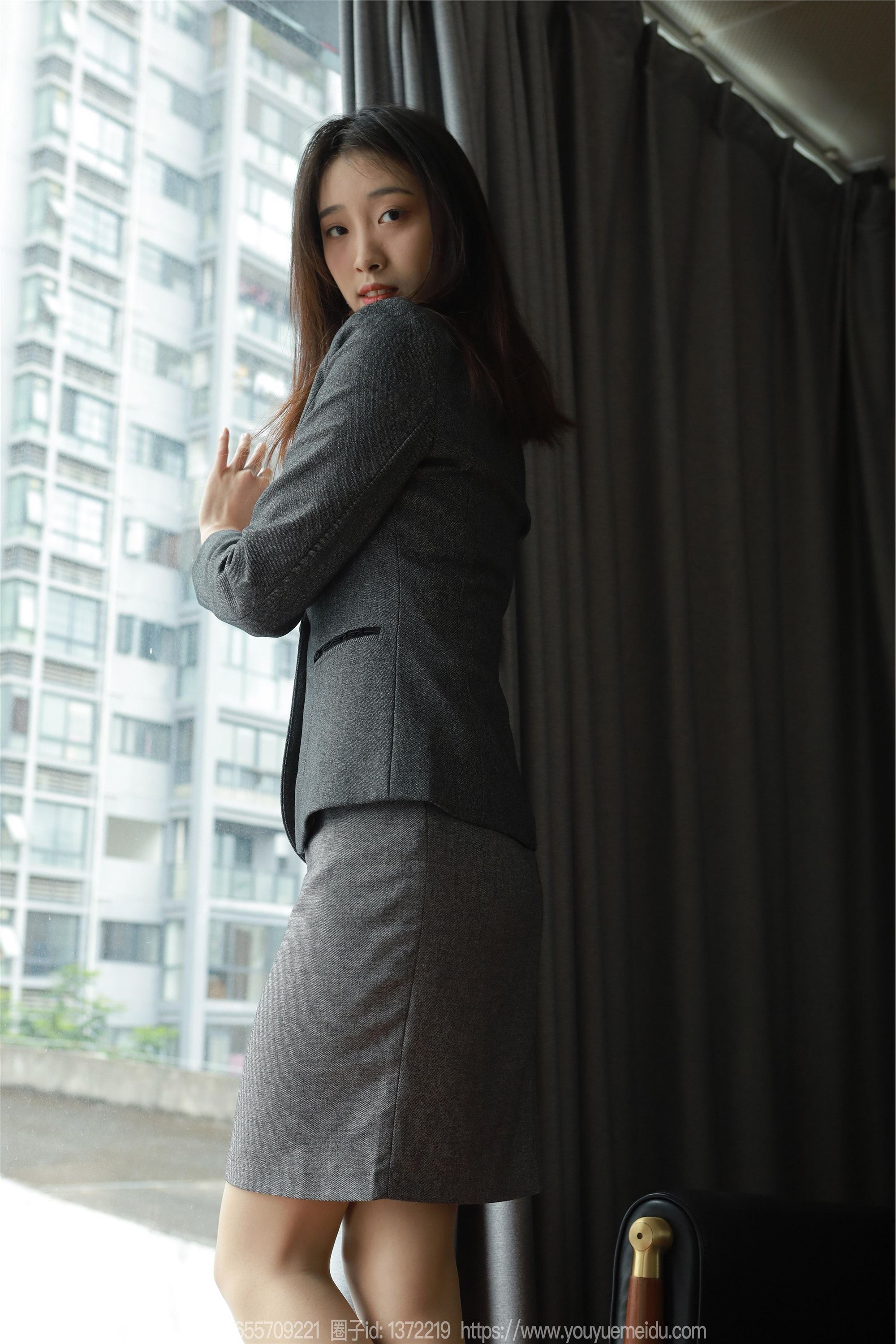 IESS异思趣向  2024.01.07 丝享家 1631 小九《OL制服（上）》